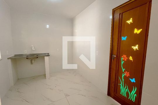 Cozinha de casa à venda com 4 quartos, 160m² em Vista Alegre, Rio de Janeiro