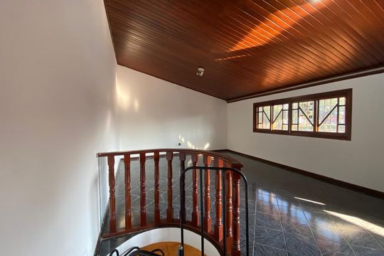 Casa para alugar com 5 quartos, 300m² em Jardim Nossa Senhora de Fatima, Hortolândia