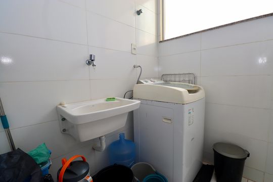 Área de Serviço de apartamento para alugar com 2 quartos, 65m² em Stella Maris, Salvador