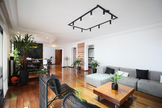 Apartamento para alugar com 3 quartos, 180m² em Jardim Monte Kemel, São Paulo