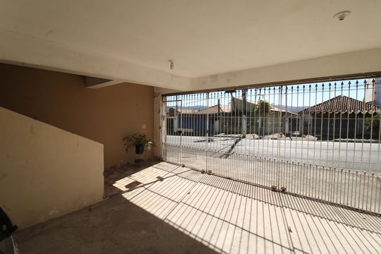 Garagem de casa à venda com 5 quartos, 256m² em Vila Nova Cachoeirinha, São Paulo