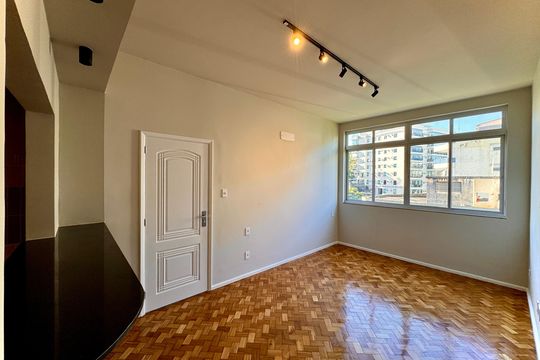 Apartamento à venda com 2 quartos, 86m² em Laranjeiras, Rio de Janeiro
