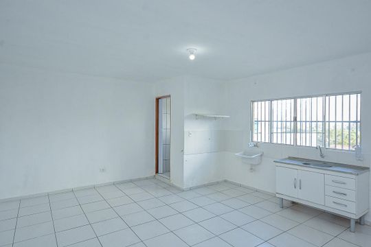 Casa para alugar com 1 quarto, 26m² em Cidade Dutra, São Paulo