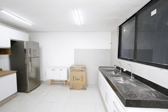 Cozinha de apartamento à venda com 4 quartos, 239m² em Santa Lúcia, Belo Horizonte