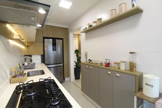 Cozinha de apartamento à venda com 2 quartos, 85m² em Barra da Tijuca, Rio de Janeiro