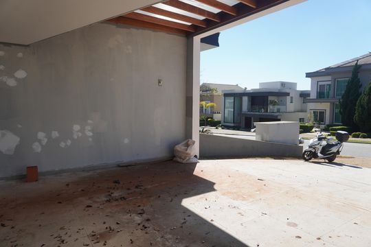 Garagem de casa de condomínio à venda com 3 quartos, 300m² em Alphaville, Barueri