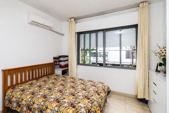 Quarto de kitnet/studio à venda com 1 quarto, 40m² em Centro Histórico, Porto Alegre