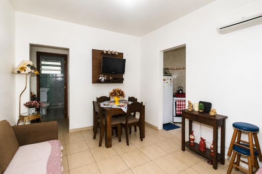 Sala de kitnet/studio à venda com 1 quarto, 40m² em Centro Histórico, Porto Alegre