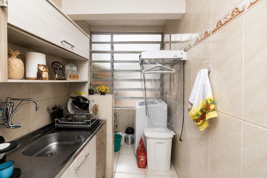 Cozinha de kitnet/studio para alugar com 1 quarto, 40m² em Centro Histórico, Porto Alegre