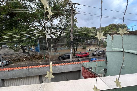 Vista da Sala de casa para alugar com 2 quartos, 100m² em Quintino Bocaiúva, Rio de Janeiro