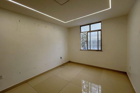 Casa para alugar com 2 quartos, 100m² em Quintino Bocaiúva, Rio de Janeiro