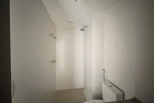 Banheiro de kitnet/studio à venda com 1 quarto, 30m² em Gávea, Rio de Janeiro