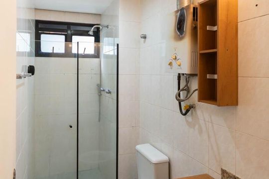 Banheiro de apartamento para alugar com 2 quartos, 120m² em Rio Comprido, Rio de Janeiro