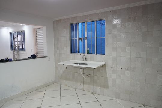 Casa para alugar com 2 quartos, 50m² em Jardim Campos, São Paulo