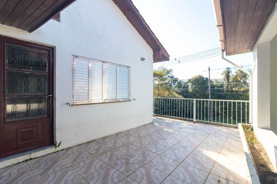 Quintal de casa para alugar com 2 quartos, 75m² em Espírito Santo, Porto Alegre