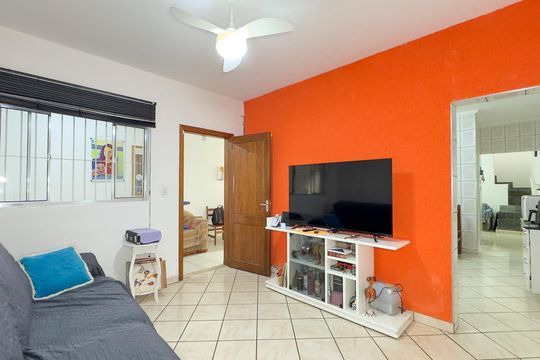 Casa à venda com 3 quartos, 221m² em Jardim Sao Luiz, São Paulo