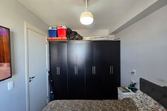 Quarto 01 de apartamento à venda com 2 quartos, 36m² em Vila das Bandeiras, Guarulhos