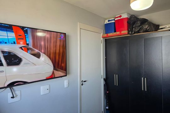 Quarto 01 de apartamento à venda com 2 quartos, 36m² em Vila das Bandeiras, Guarulhos