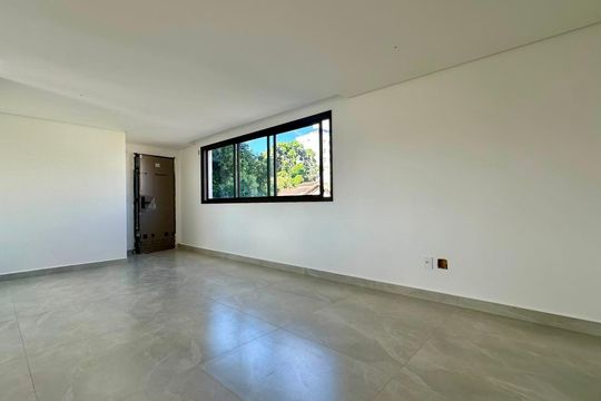 Sala de apartamento à venda com 3 quartos, 81m² em Nova Suíça, Belo Horizonte