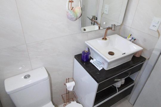 Banheiro  de casa para alugar com 3 quartos, 100m² em Jardim Satélite, São José dos Campos