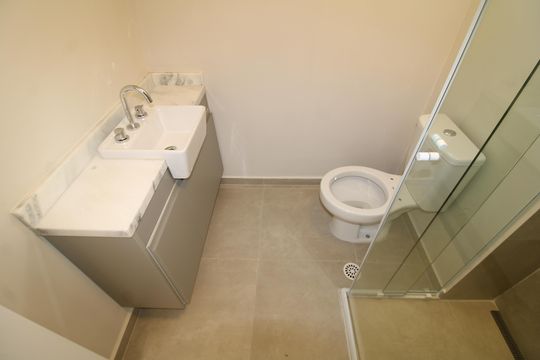 Banheiro 1 de apartamento para alugar com 2 quartos, 100m² em Parque Sao Domingos, São Paulo