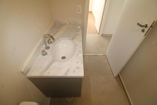Banheiro 2 de apartamento para alugar com 2 quartos, 100m² em Parque Sao Domingos, São Paulo