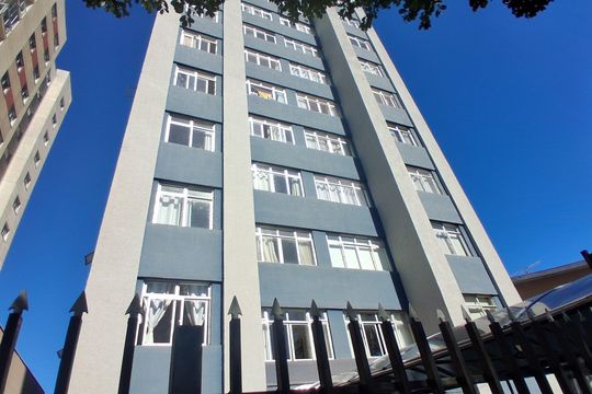 Apartamento para alugar com 2 quartos, 50m² em Capão Raso, Curitiba