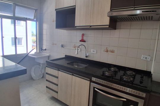 Apartamento para alugar com 2 quartos, 50m² em Capão Raso, Curitiba