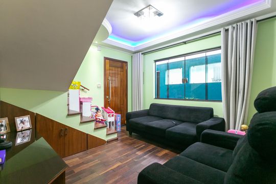 Sala  de casa à venda com 2 quartos, 70m² em Guaianases, São Paulo