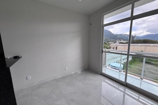 Sala de apartamento para alugar com 1 quarto, 33m² em Recreio dos Bandeirantes, Rio de Janeiro