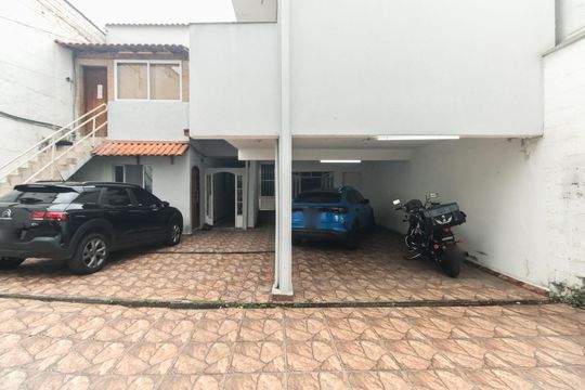 Garagem  de casa para alugar com 3 quartos, 100m² em Vila Moreira, São Paulo