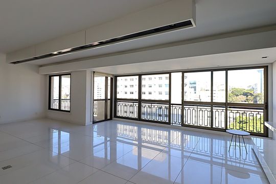 Apartamento para alugar com 3 quartos, 180m² em Moinhos de Vento, Porto Alegre