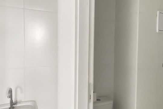 Banheiro  de apartamento à venda com 2 quartos, 39m² em Jardim Maringa, São Paulo