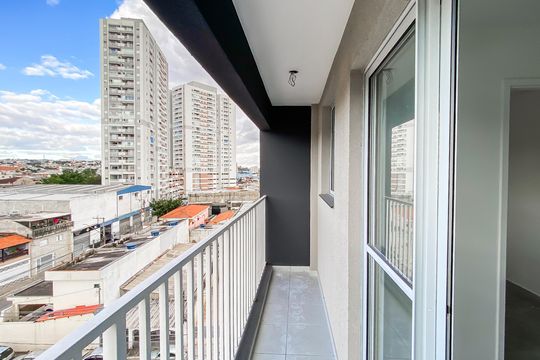 Varanda  de apartamento à venda com 2 quartos, 39m² em Jardim Maringa, São Paulo