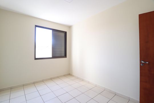 Quarto 1 de apartamento para alugar com 3 quartos, 110m² em Centro, Uberlândia