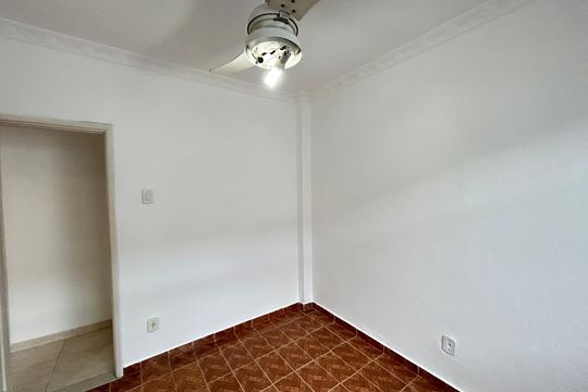 Quarto 1 de apartamento para alugar com 3 quartos, 58m² em Quintino Bocaiúva, Rio de Janeiro