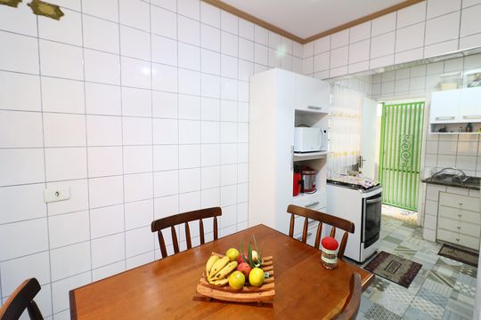 Cozinha de casa à venda com 2 quartos, 114m² em Vila Yara, Osasco
