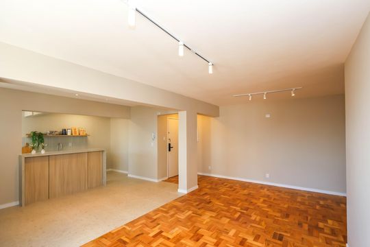 Sala de apartamento à venda com 2 quartos, 88m² em Vila Dom Pedro I, São Paulo