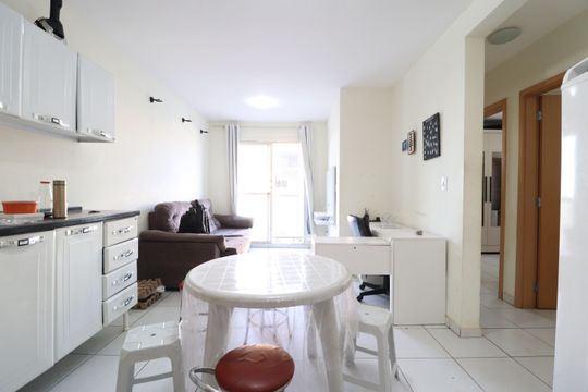 Cozinha de apartamento para alugar com 2 quartos, 49m² em Jardim Europa, Uberlândia