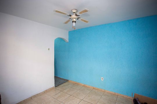 Casa 1 - Sala de casa para alugar com 2 quartos, 110m² em Taboão, Diadema