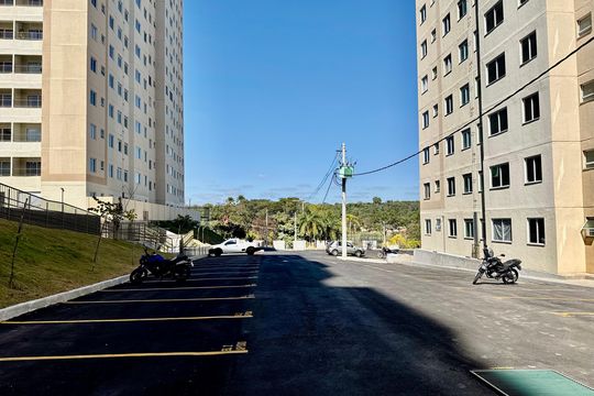 Garagem de apartamento para alugar com 2 quartos, 48m² em Tijuca, Contagem