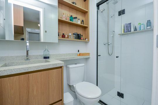 Banheiro da Suíte de apartamento à venda com 2 quartos, 42m² em Socorro, São Paulo