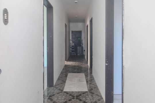 corredor de casa à venda com 3 quartos, 216m² em Espírito Santo, Porto Alegre