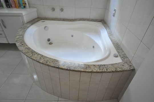Banheiro da Suíte 1 de casa para alugar com 4 quartos, 370m² em Tucuruvi, São Paulo