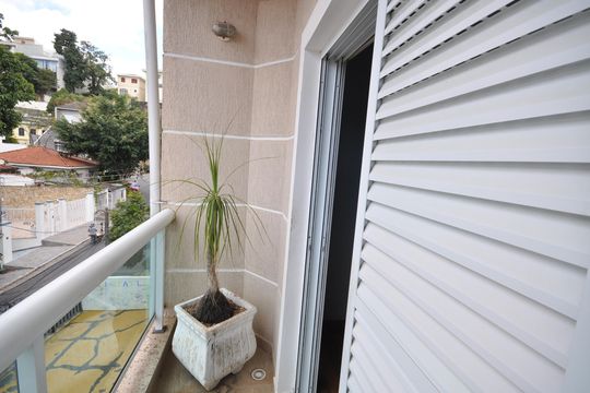 Sacada da Suíte 1 de casa para alugar com 4 quartos, 370m² em Tucuruvi, São Paulo