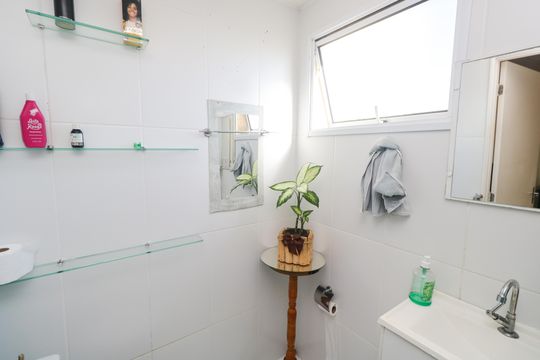 Banheiro de apartamento para alugar com 2 quartos, 45m² em Jardim Santa Cristina, Santo André