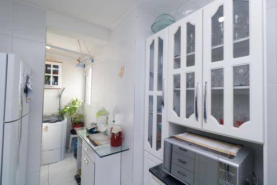Cozinha de apartamento para alugar com 2 quartos, 45m² em Jardim Santa Cristina, Santo André