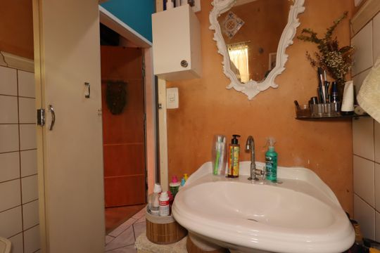 Banheiro de casa à venda com 2 quartos, 88m² em Utinga, Santo André