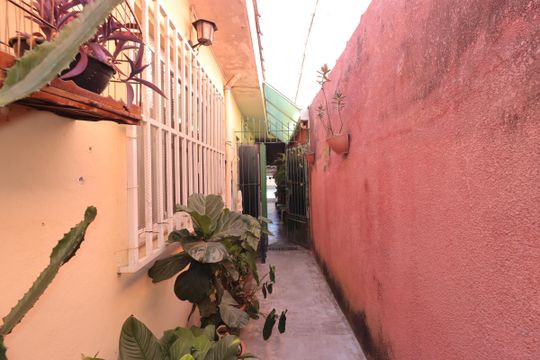 Corredor externo de casa à venda com 2 quartos, 88m² em Utinga, Santo André