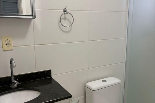 Banheiro de apartamento para alugar com 2 quartos, 80m² em Parque Bela Vista, Sorocaba
